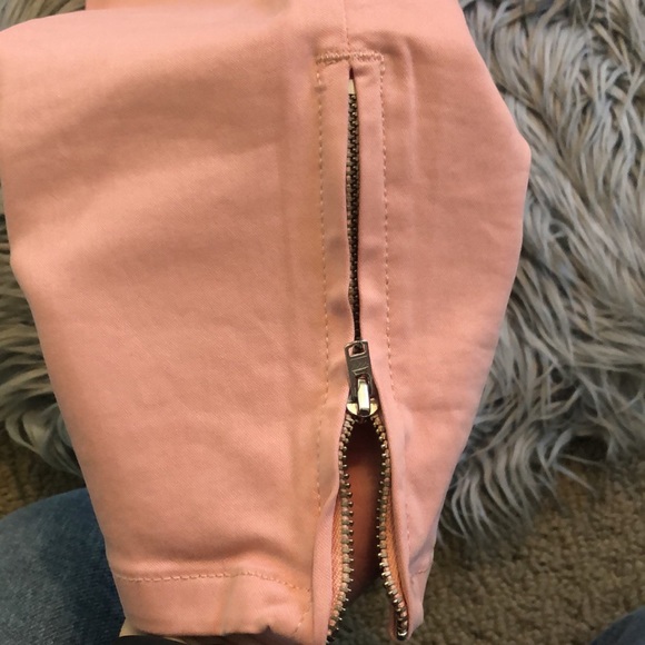 Peachy Pink Calvin Klein pants - Picture 5 of 5
